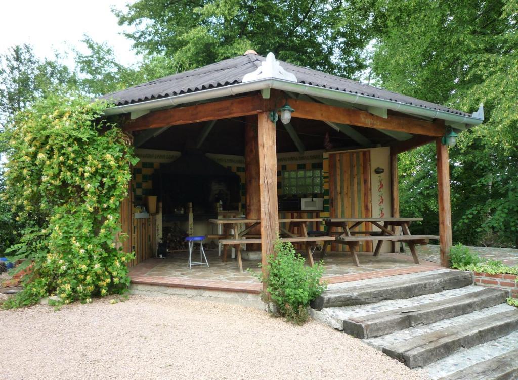 Domaine Vega Bed & Breakfast Saint-Arroman  Exterior photo